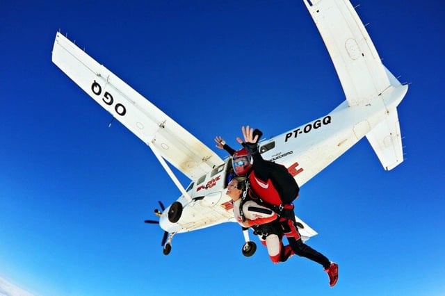 Double Parachute Jump in Boituva with Private Transport, listing photo