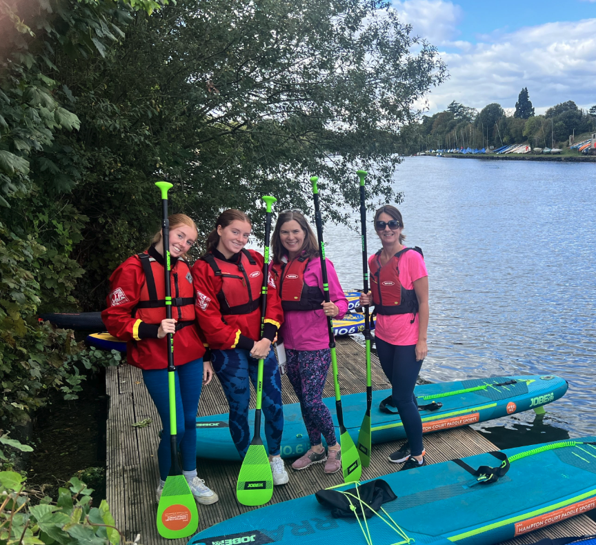 90-Minute Private Group SUP Lesson – River Thames, Surrey, listing photo