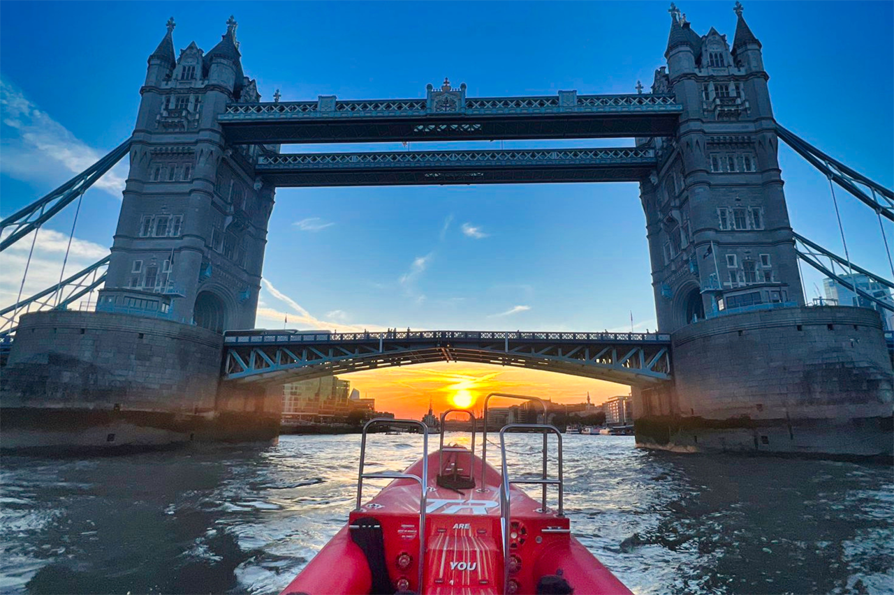 Sunset Thames Speedboat Tour, listing photo
